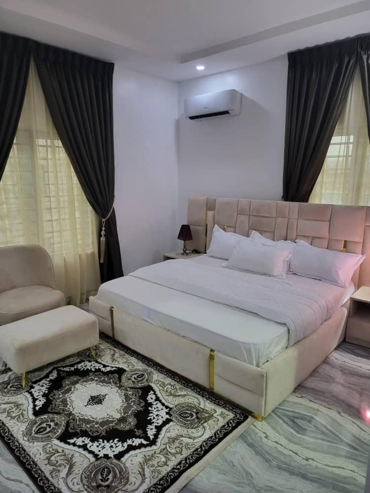 De-Omega Homes - Serviced Apartment Jahi, Abuja Exterior foto